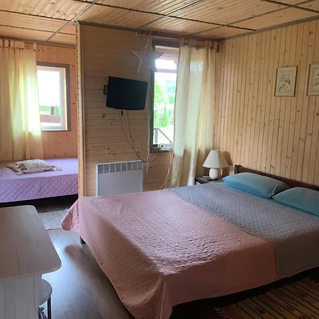 Apartment Rimma з чаном та сауною Sheshory